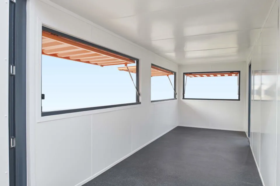 SHIPPING CONTAINER CAFE - Image 9